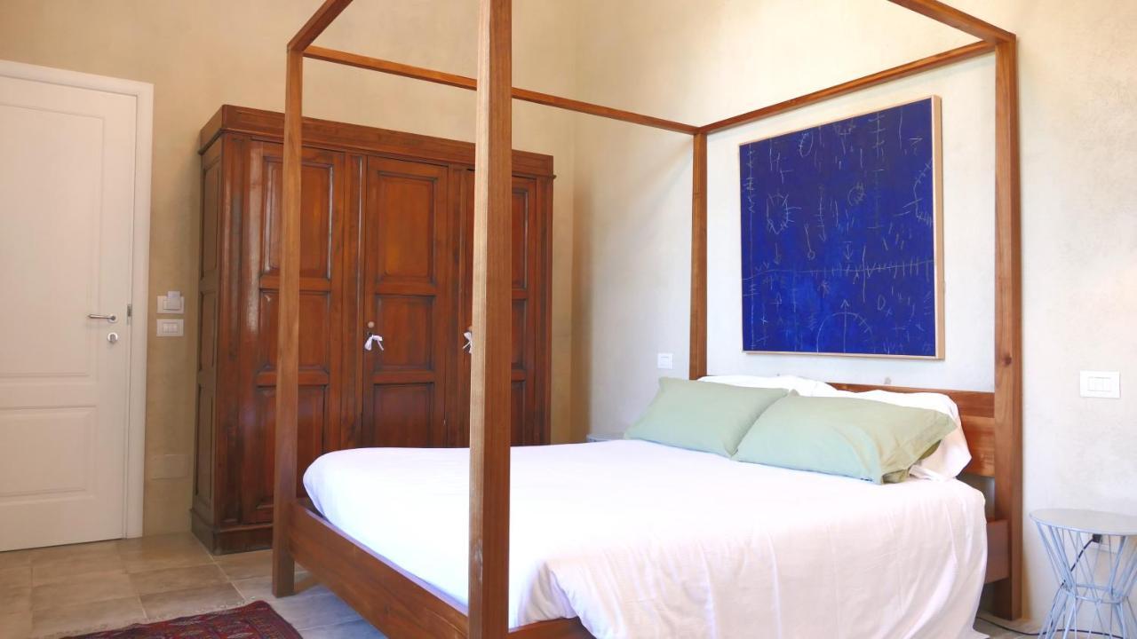 White Lilac Romantic B&B - Adults Only Arona Esterno foto