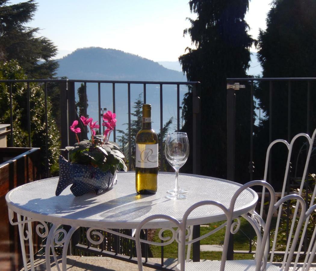 White Lilac Romantic B&B - Adults Only Arona Esterno foto