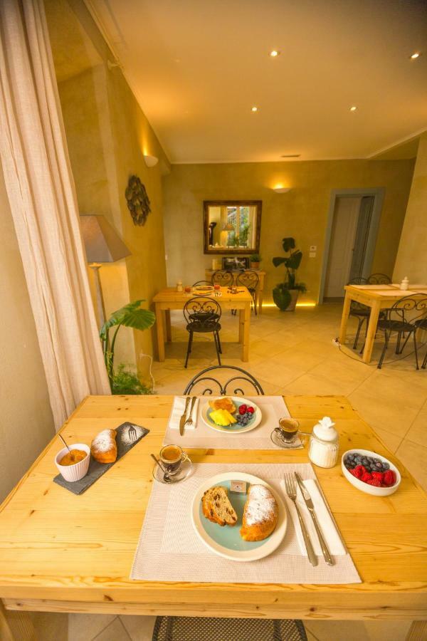 White Lilac Romantic B&B - Adults Only Arona Esterno foto